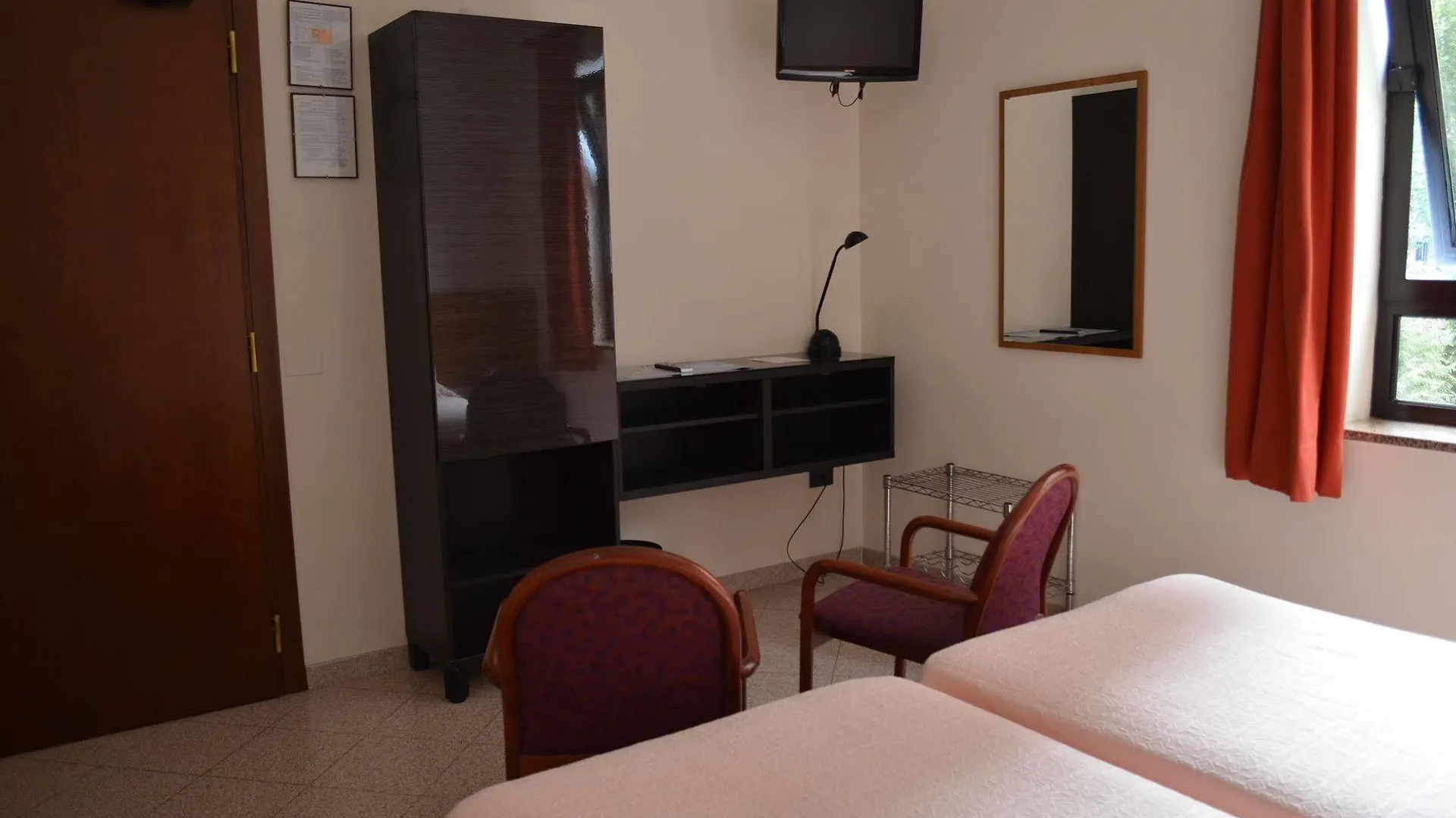 Hotel Adria ميستر